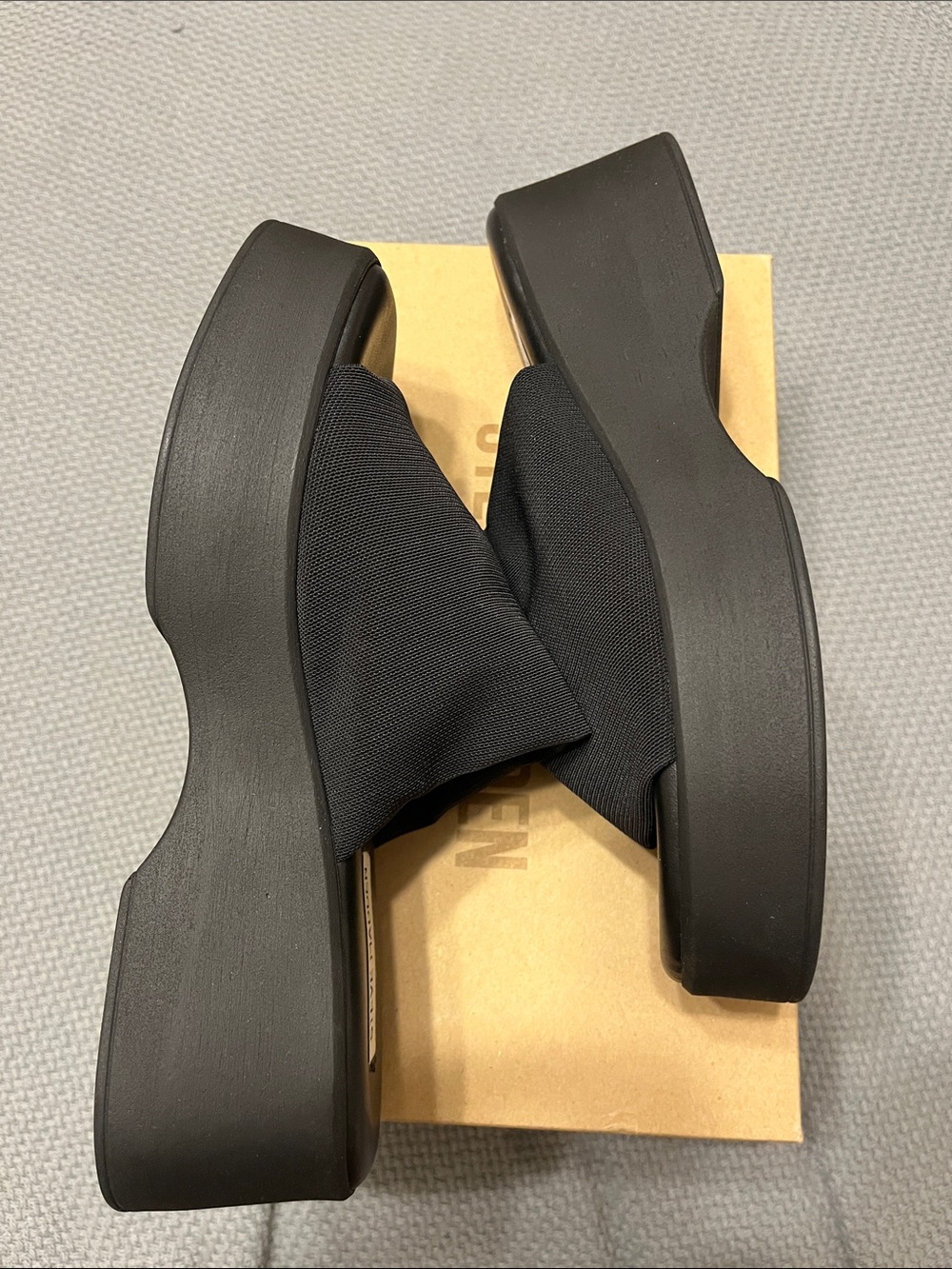 Steve Madden Black Slinky Sandals - Picture 4 of 6